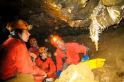 Spéléologie Ariège Pyrénées concrétion dans la Grotte de Siech (Saurat)
