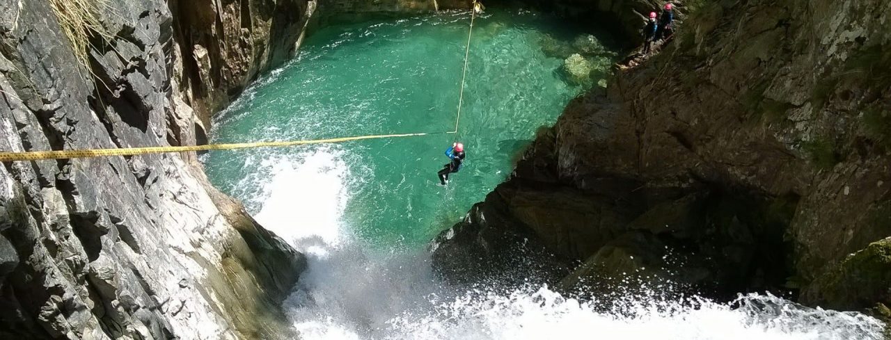 Canyon Artigue Ariège rappel guide grande cascade